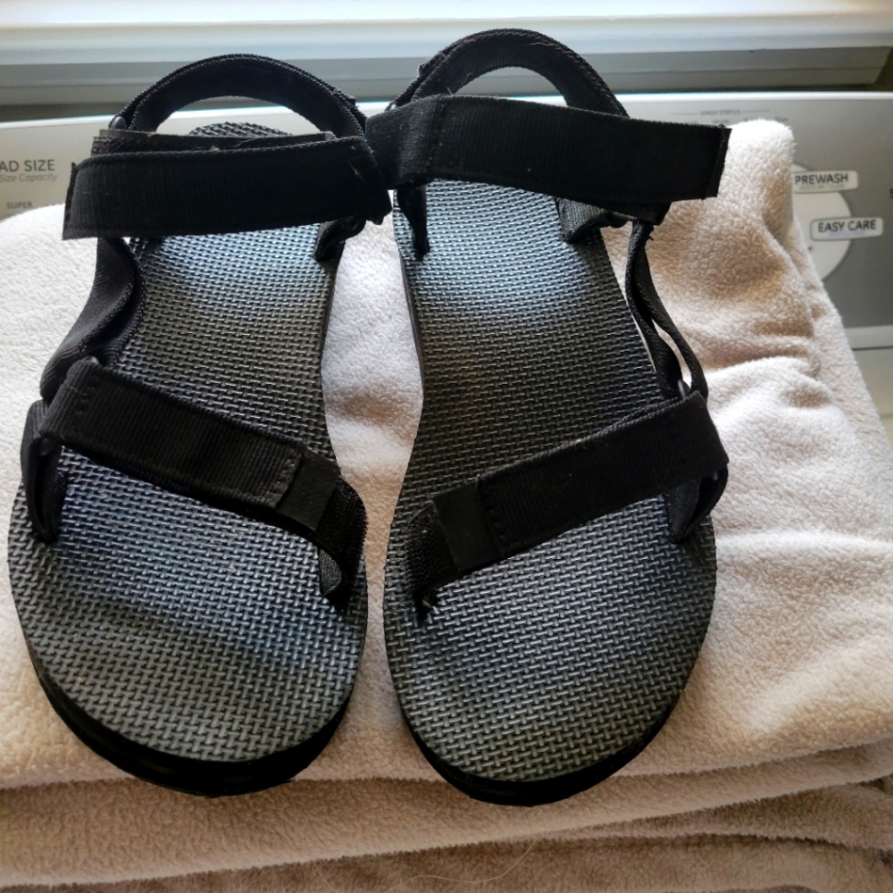Teva Midform sandals